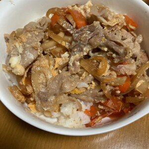 豚と卵で他人丼